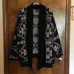 Lane Bryant Brand, Size 22/24, Heavy Sweater, Black and White, Plus Sized Woman